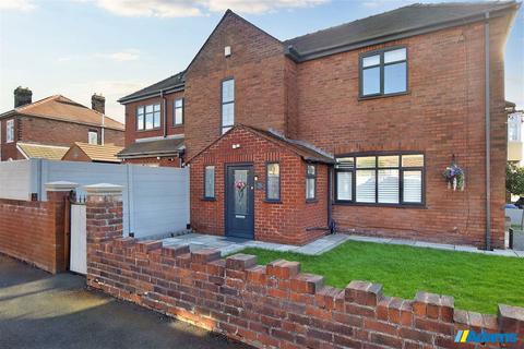 3 bedroom detached house for sale - Beaconsfield Road, Farnworth, Widnes