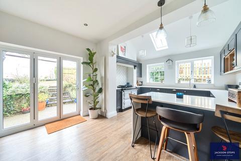 30 Willow Lane, Great Houghton, Northampton, NN4 7AW