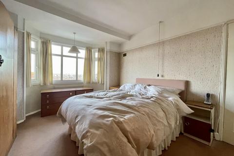 49 Cowick Hill, Exeter, EX2 9NQ
