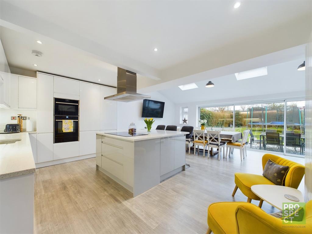 Stompits Road, Holyport, Maidenhead... 3 bed semidetached house for