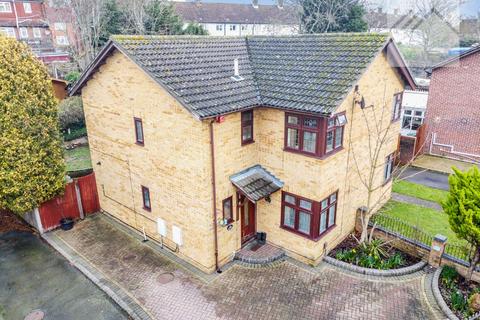 3 bedroom semi-detached house for sale, Kirby Close, Harold Hill