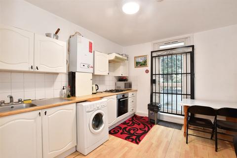 3 bedroom apartment for sale, Forest Road, Walthamstow, London