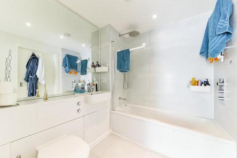 1 bedroom apartment to rent, Bodiam Court, Regency Heights, Park Royal, NW10