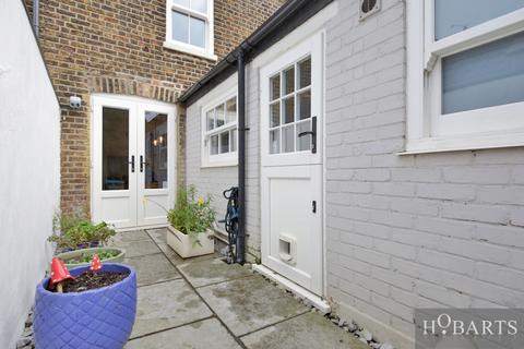 2 bedroom terraced house for sale, Cumberland Road, Wood Green, London, N22