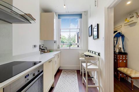 2 bedroom flat to rent, Mansfield Road, Hampstead, London, NW3