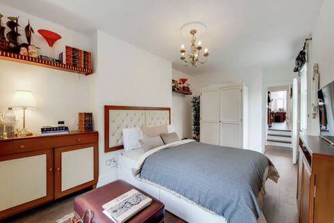 2 bedroom flat to rent, Mansfield Road, Hampstead, London, NW3