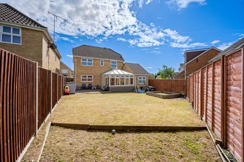 15 Lavender Close, Luton, LU2 7GD