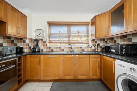 15 Lavender Close, Luton, LU2 7GD