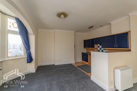 1 bedroom flat to rent, St Annes Road West, Lytham St Annes, Lancashire