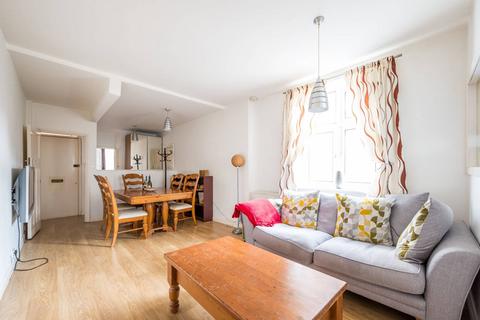 3 bedroom flat to rent, Drake House, Stepney, London, E1
