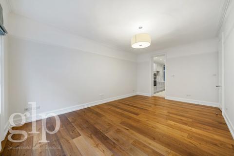 undefined, Ridgmount Gardens, Bloomsbury, WC1E