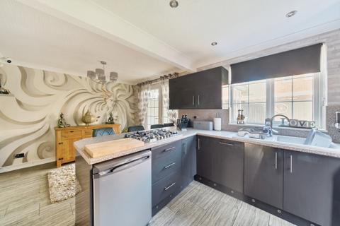 19 Conyers Avenue, Grimsby, DN33 2BZ
