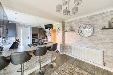 19 Conyers Avenue, Grimsby, DN33 2BZ