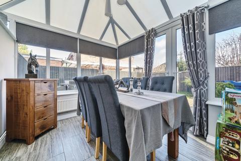 19 Conyers Avenue, Grimsby, DN33 2BZ