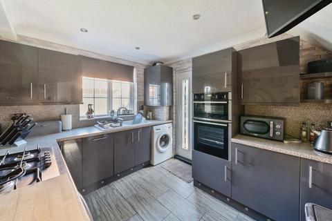 3 bedroom semi-detached house for sale, Conyers Avenue, Grimsby, Lincolnshire, DN33
