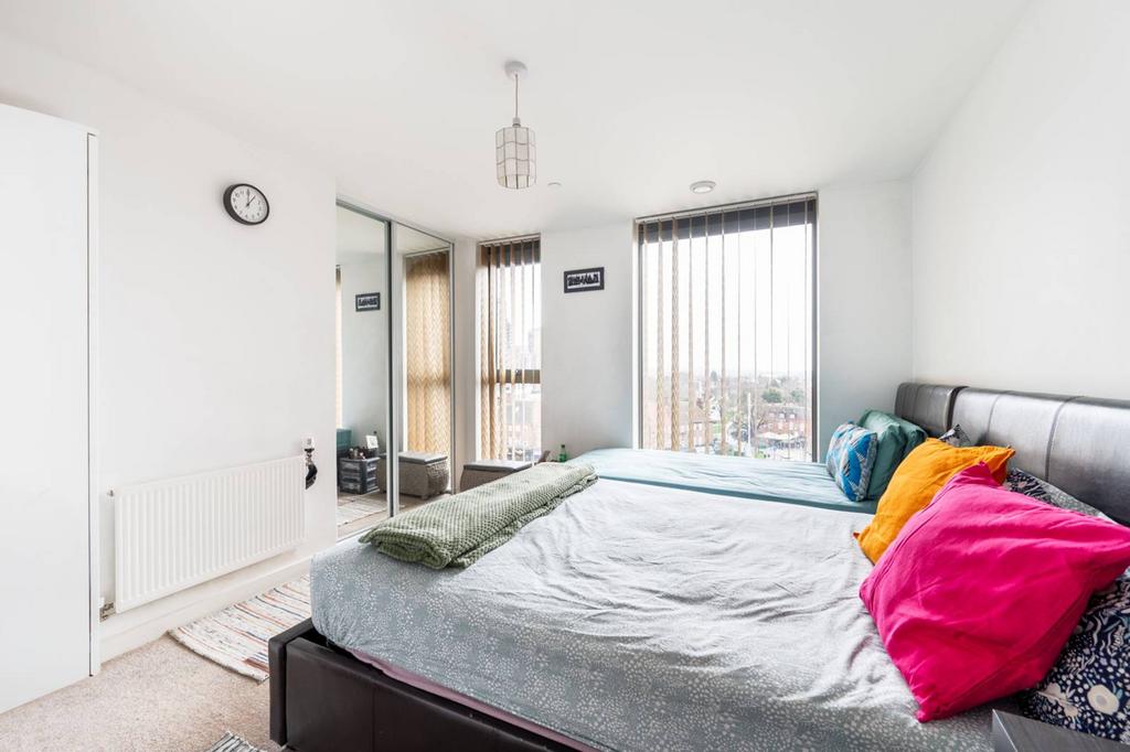 Elizabeth House, Wembley Park, Wembley, HA9 1 bed flat for sale £350,000