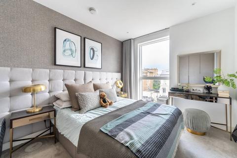The Avenue, Queen's Park, London, NW6