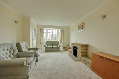 3 bedroom terraced house for sale, Cleveland Gardens, Burgess Hill, RH15