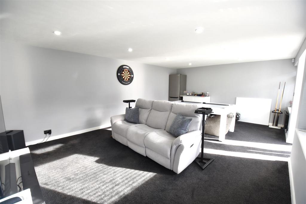 Garden / Games Room