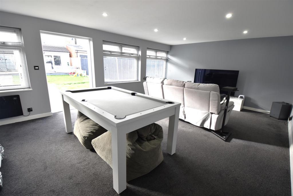 Garden / Games Room