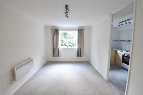1 bedroom flat for sale - Heathdene Drive, Upper Belvedere DA17