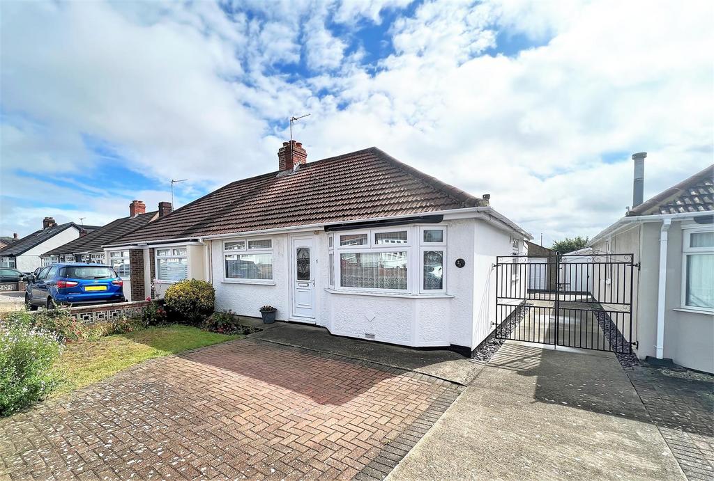 Abbotts Walk, Bexleyheath DA7 2 bed semidetached bungalow for sale £450,000