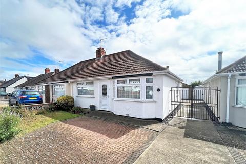 2 bedroom semi-detached bungalow for sale, Abbotts Walk, Bexleyheath DA7