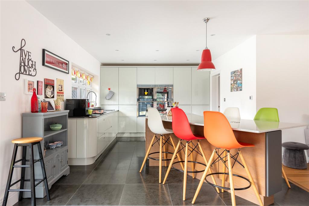 Kitchen/Breakfast
