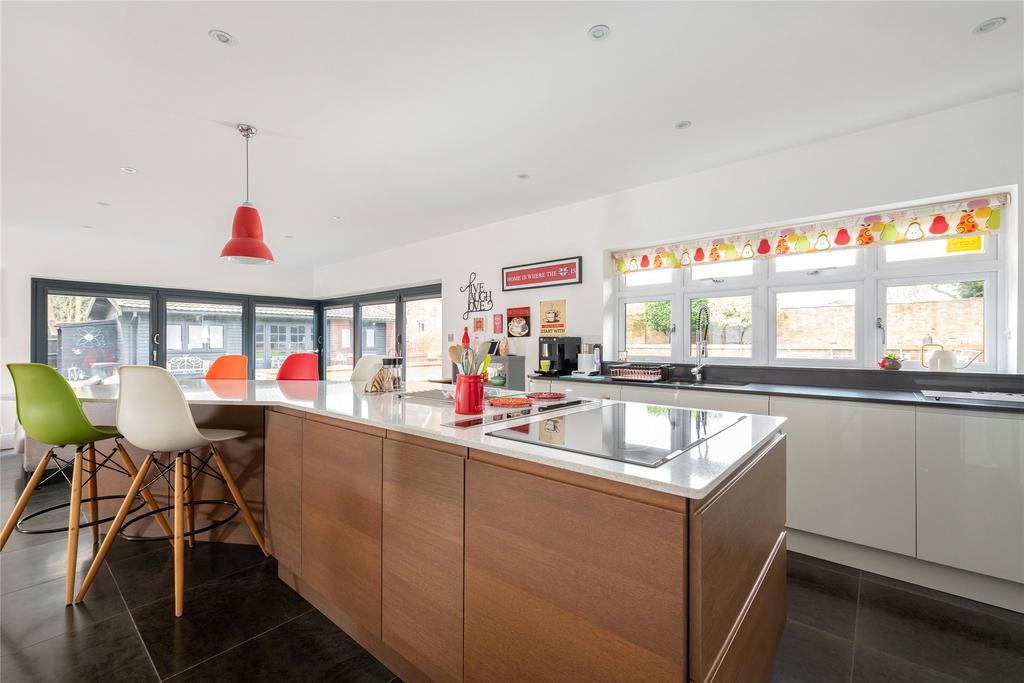 Kitchen/Breakfast