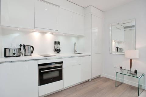 Studio to rent, Central St Giles Piazza Covent Garden WC2H