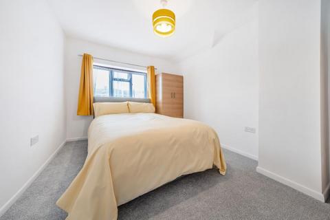18 Bowfell Close, Tilehurst, Reading, RG31 6QR