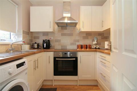 2 bedroom flat for sale, Fairburn Gardens, Eccleshill, Bradford, BD2