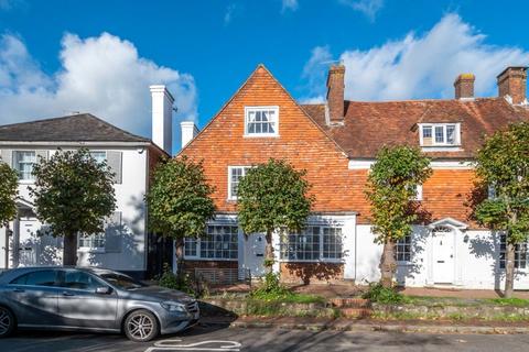 5 bedroom end of terrace house for sale, High Street, Burwash