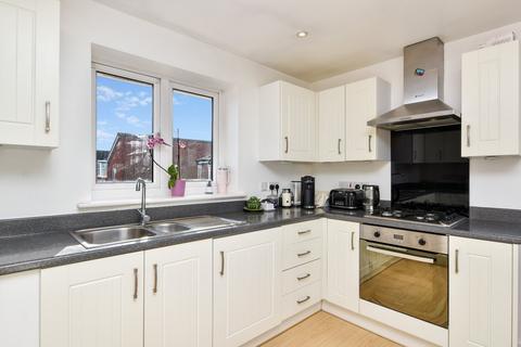 24 Military Close, Shoeburyness, Southend-on-sea, SS3 8EG