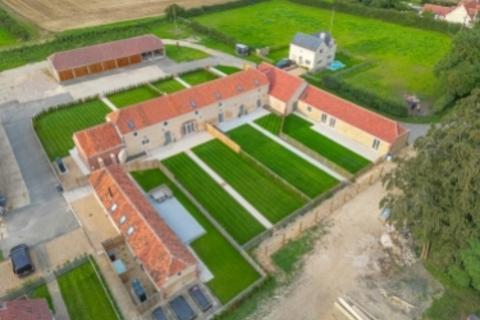 4 bedroom barn conversion for sale - The Old Stable, Bridge End Road, Welby Warren, Grantham, Lincolnshire, NG32