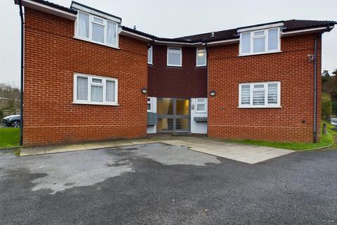 Studio for sale, 2a Reddown Road, Coulsdon CR5