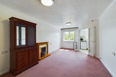 1 bedroom retirement property for sale, Brighton Road, Coulsdon CR5
