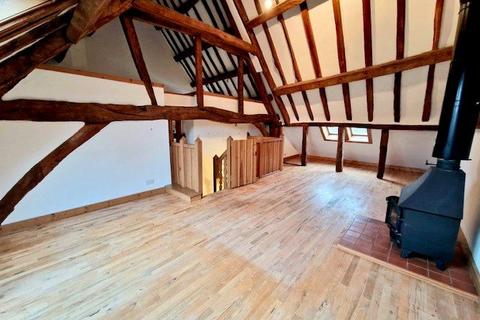 3 bedroom barn conversion to rent, Church Road, Stockbridge SO20