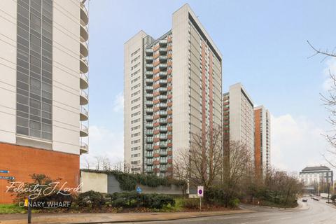 2 bedroom apartment for sale, Blackwall Way, London, E14