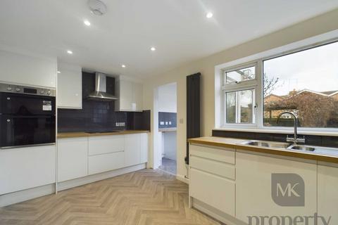 2 Avon Close, Newport Pagnell, MK16 9DH