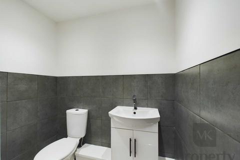 2 Avon Close, Newport Pagnell, MK16 9DH