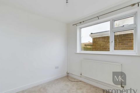 2 Avon Close, Newport Pagnell, MK16 9DH