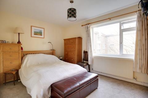 2 bedroom apartment for sale - Fairfax Road, Teddington