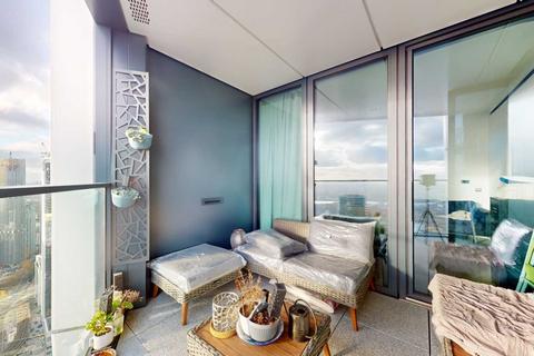 undefined, E14, Marsh Wall, The Madison Amory Tower