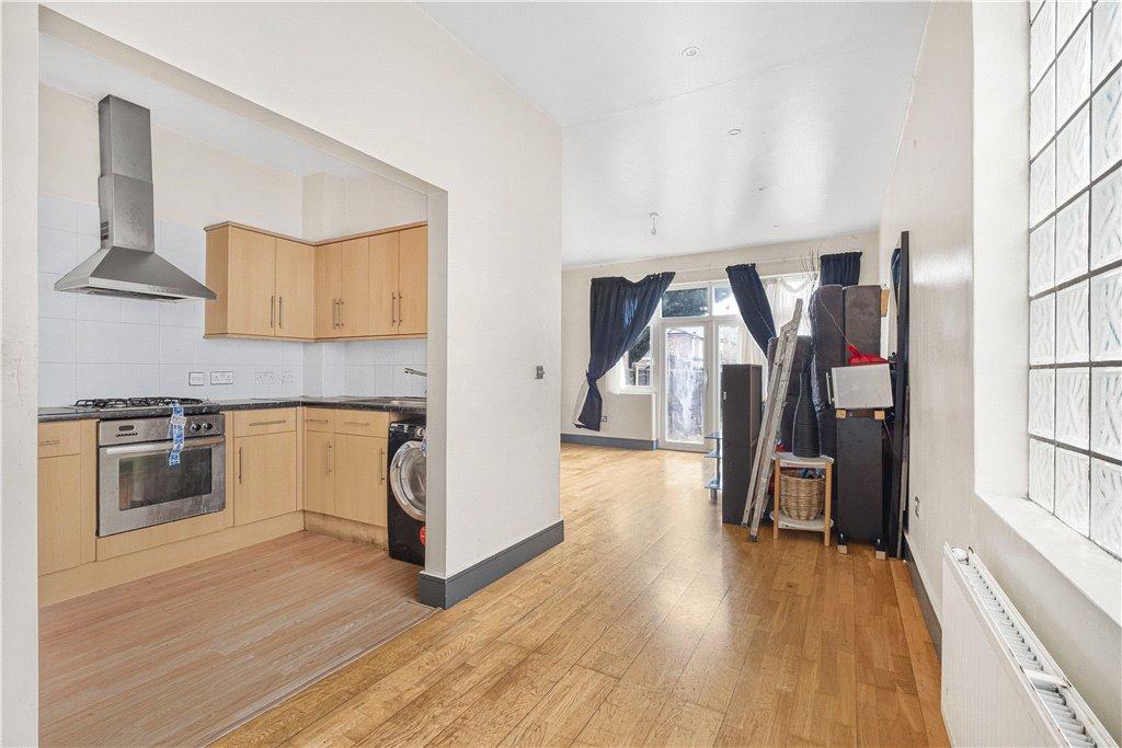 Kitchen/Reception