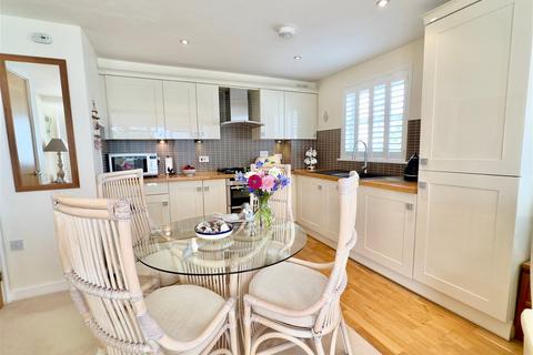 7, Eddystone Court Eddystone Road, Wadebridge, PL27 7FH