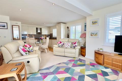 7, Eddystone Court Eddystone Road, Wadebridge, PL27 7FH