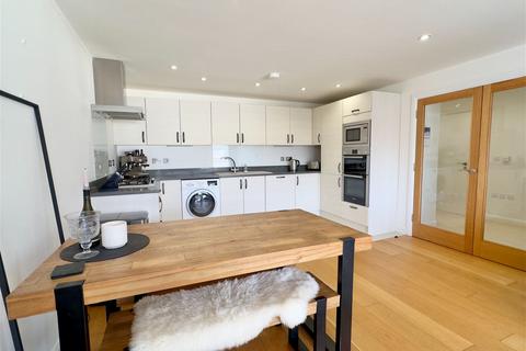16 Bradfords Quay, Wadebridge, PL27 6QQ