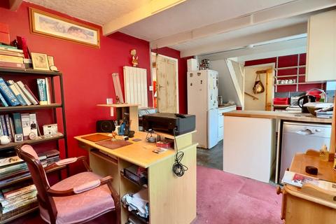 90 Egloshayle Road, Wadebridge, PL27 6AF
