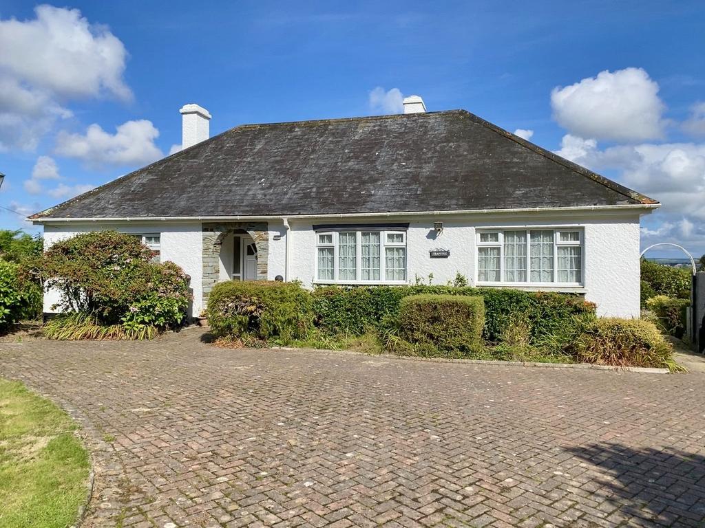Wadebridge PL27 2 bed detached bungalow for sale £699,950